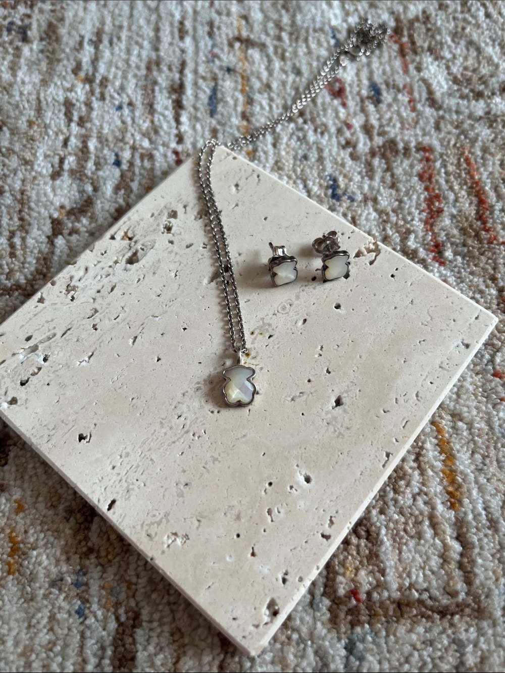 Mother of Pearl Clover Pendant Necklace and Stud Earrings - Tous